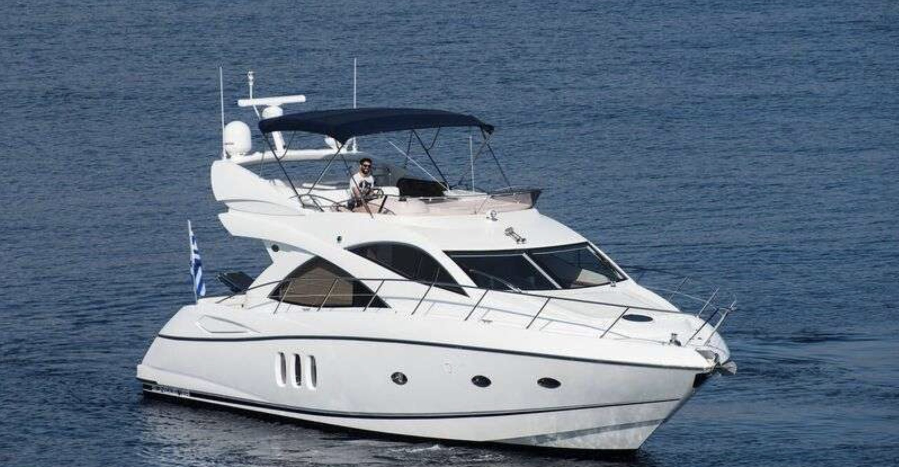 53'-Manhattan-Sunseeker-Yacht